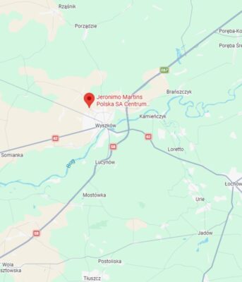 Widok mapy z zaznaczeniem centrum dystrybucyjnego Biedronki w Wyszkowie.